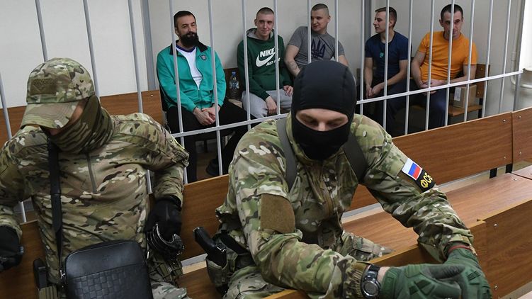 Украинские моряки в Лефортовском суде. Фото: РИА Новости