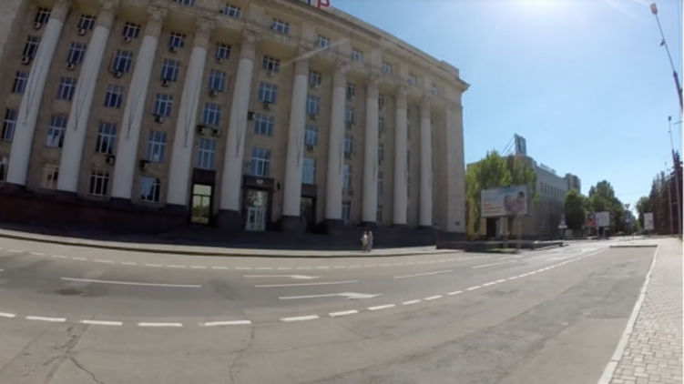Это центр города, площадь Ленина. Людей на улицах Донецка стало значительно меньше, фото: censor.net.ua