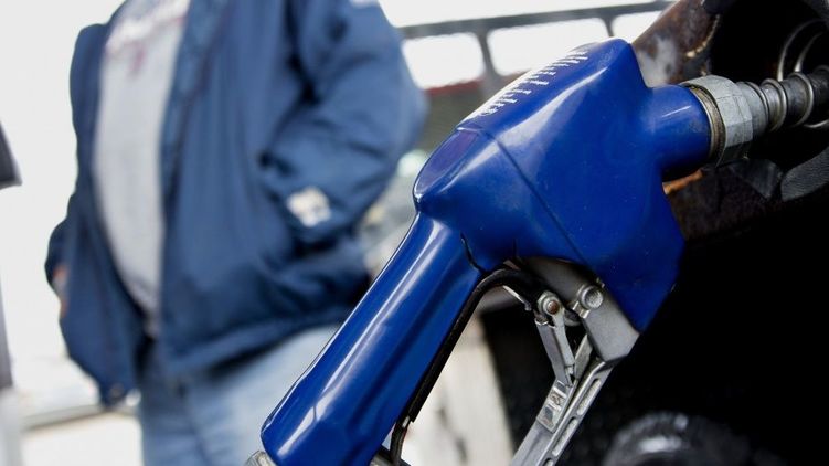 В Раде продвигают законопроект №2317, который может кардинально измененить акцизы на бензин и автогаз, фото: tsn.ua