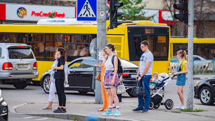 В Киеве вдруг все стало хорошо в плане заболеваемости коронавирусной инфекцией. Фото: Страна