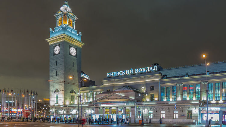Площадь Киевского вокзала в Москве. Фото с сайта Яндекс