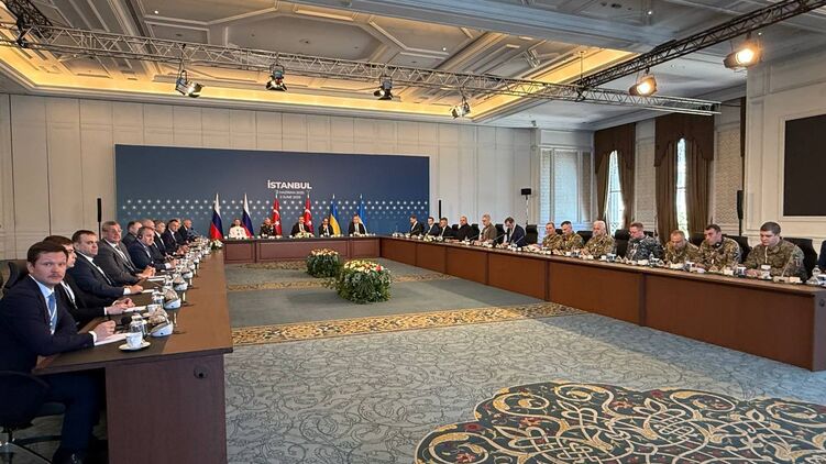 Сьогодні проводять другий раунд переговорів у Стамбулі. Фото: Facebook