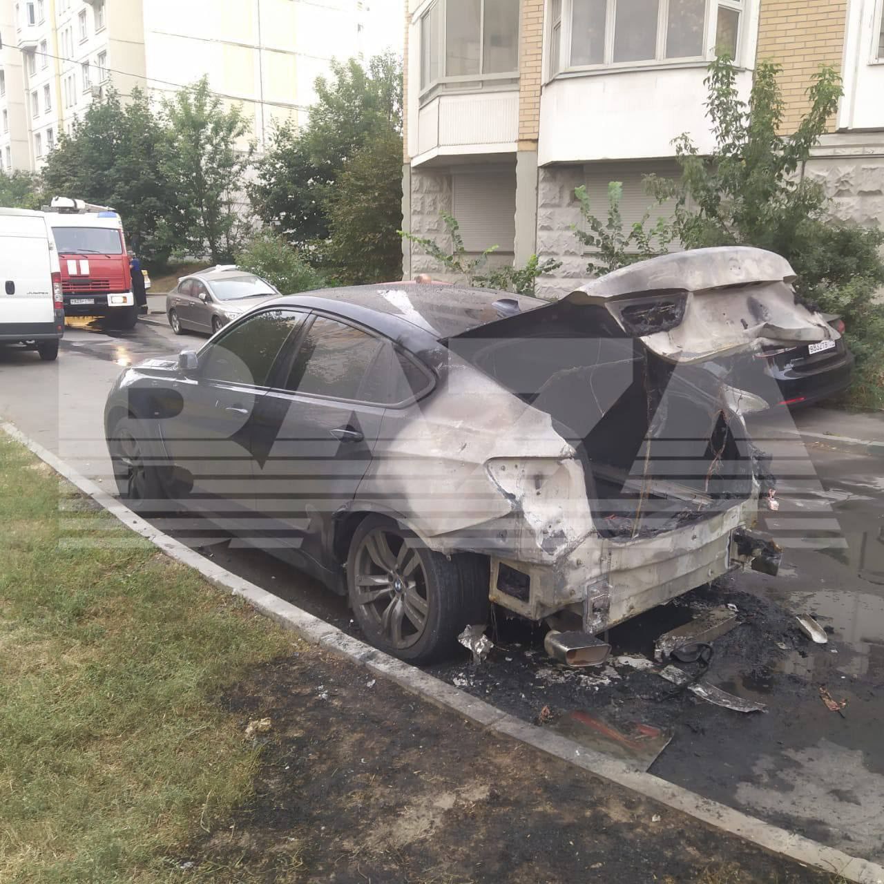 Скгоревший автомобиль Евгения Секретарева 
