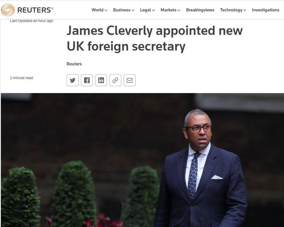 Издание Reuters сообщило, что новым главой МИД Великобритании стал Джеймс Клеверли, который заменил на этом посту новоизбранного премьера Лиз Трасс