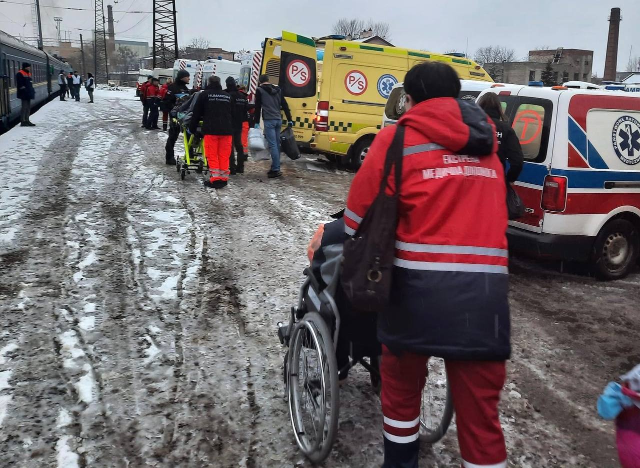 Из Хзрсона во Львов состоялась самая массовая эвакуация пациентов больниц