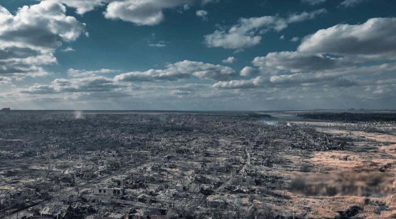 Панорамні фото фронтової Мар'їнки