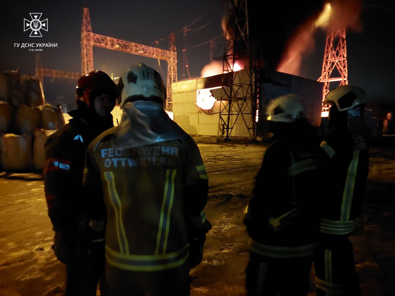 ГСЧС ликвидировала пожар, возникший после атаки иранских дронов на Киев 