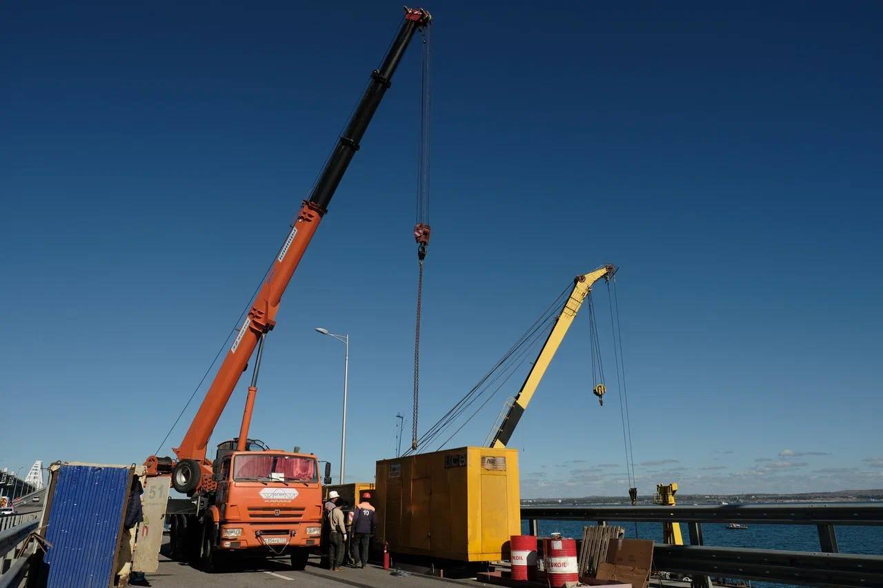 Вице-премьер РФ Марат Хуснуллин опубликовал кадры восстановительных работ на Крымском мосту
