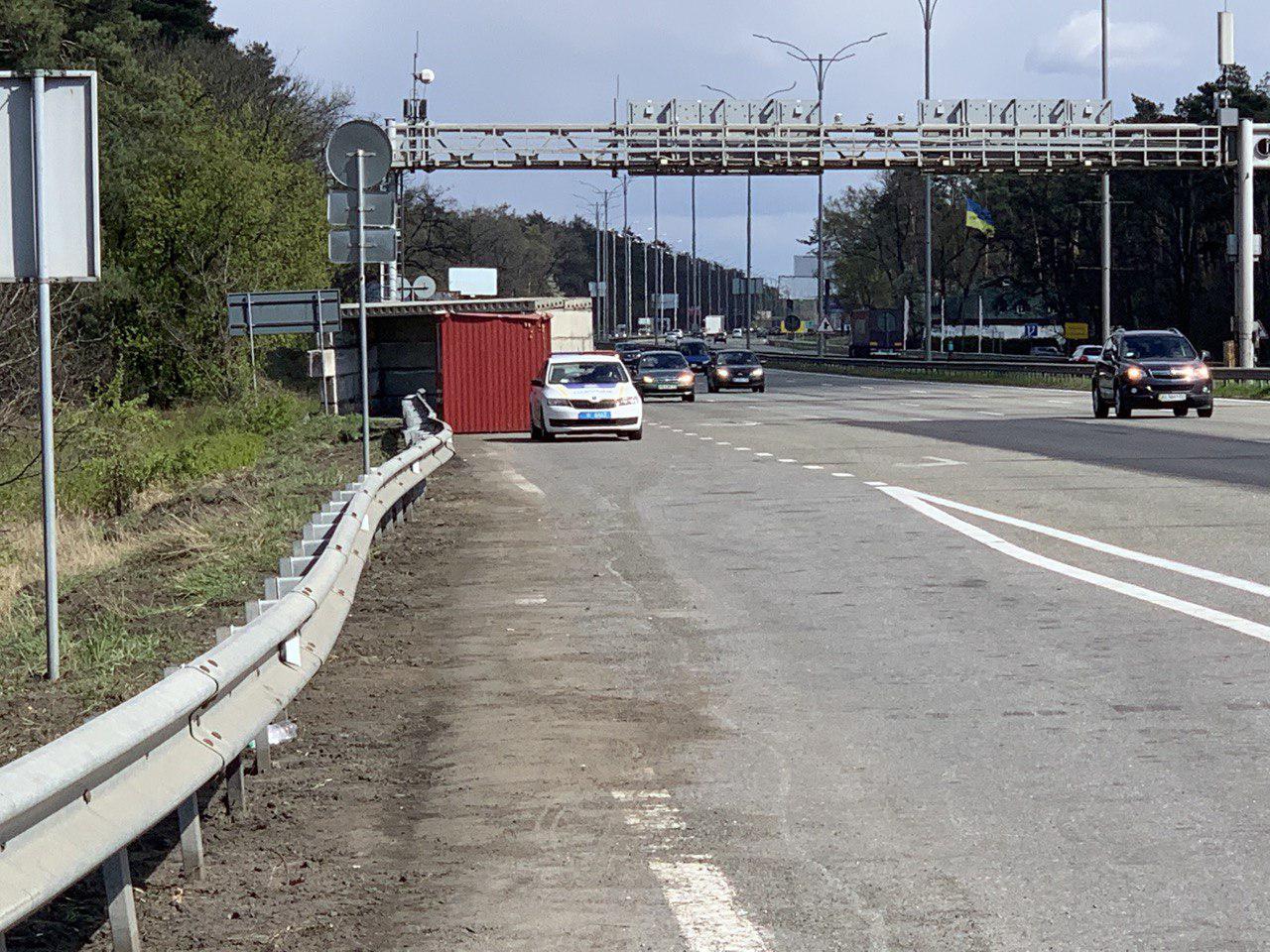 Бориспольское шоссе блокпост 20 апреля