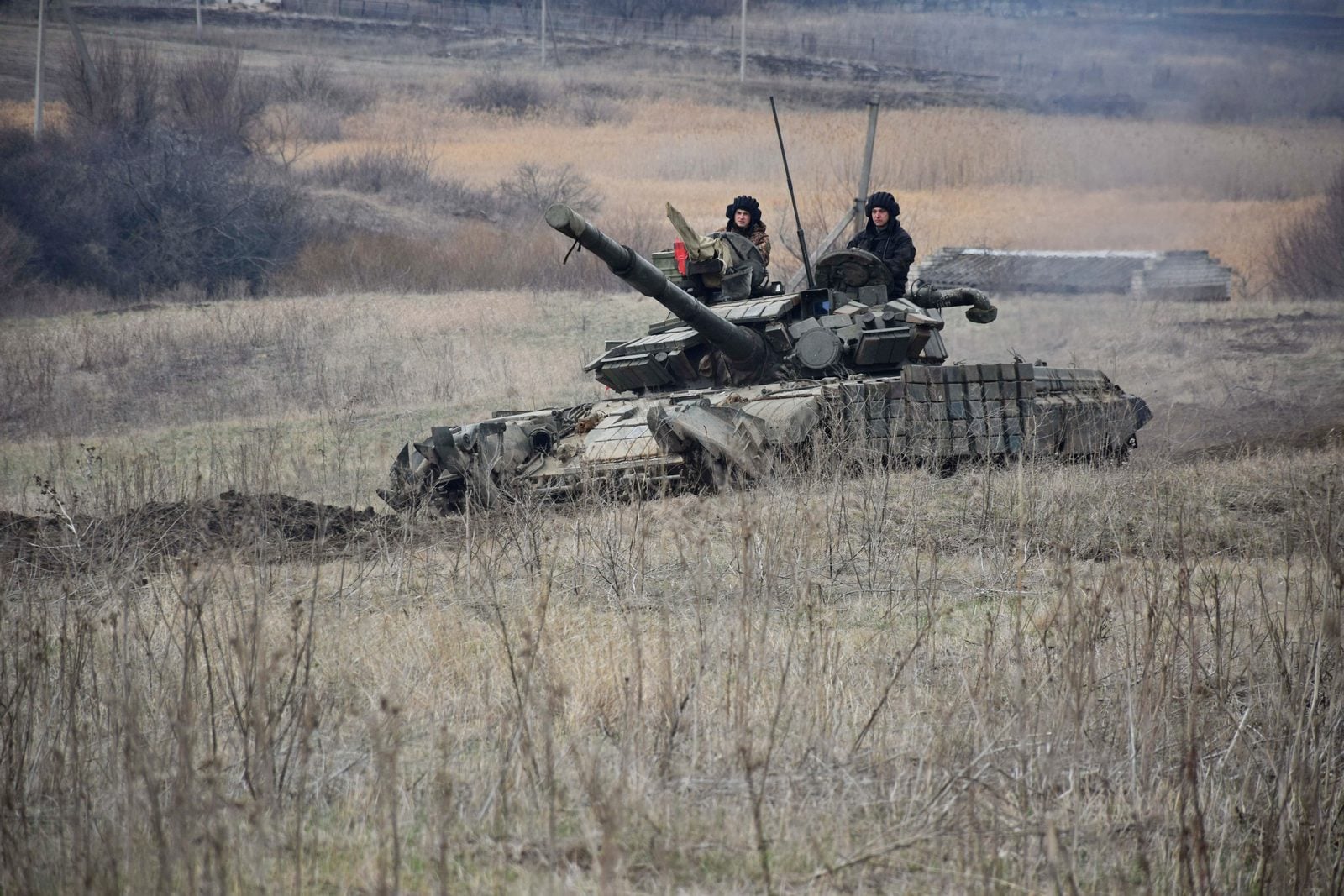 Фото танков на донбассе