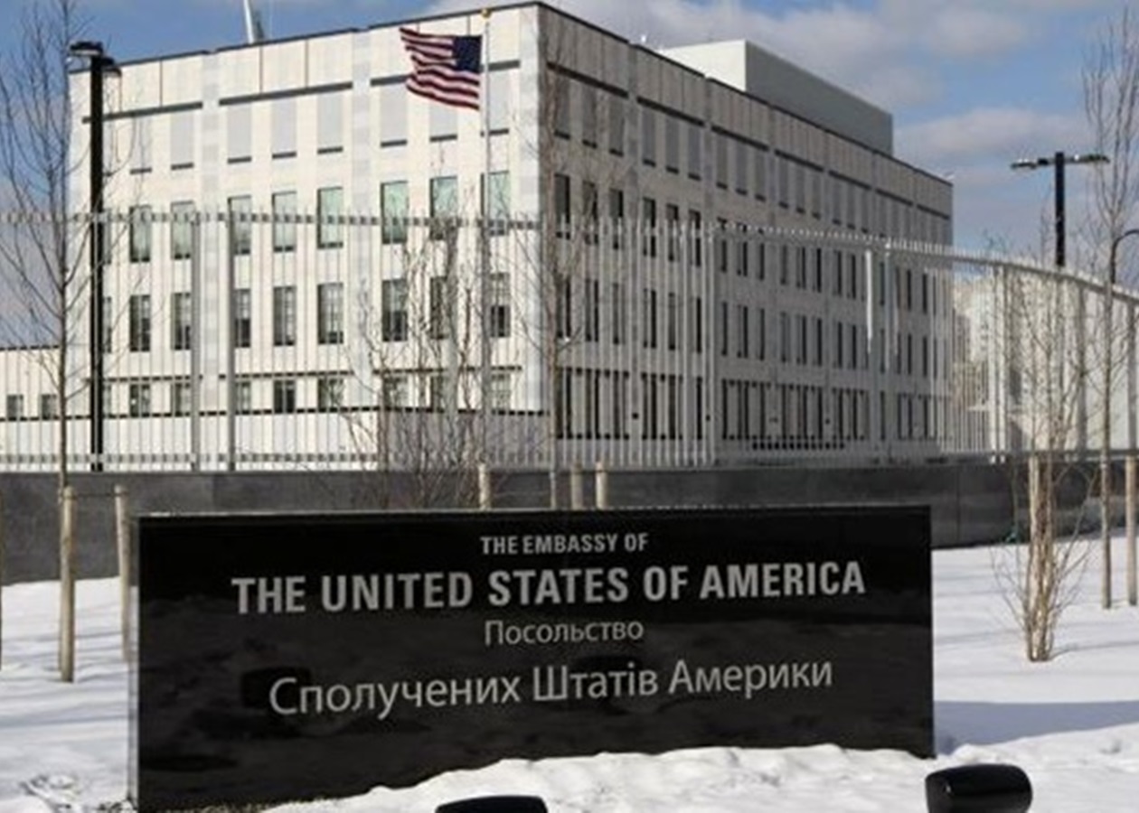 Посольство США перебазировалось во Львов