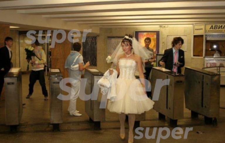 В сети появились фото со свадьбы и мальчишника Дудя. Фото: super.ru