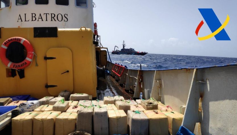 В Испании задержали украинских моряков по подозрению в наркоторговле. На их судне обнаружили 18 тонн гашиша. Скриншот: facebook.com/MTWTU