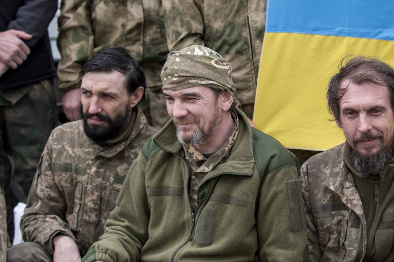 Українські військові повернулися додому