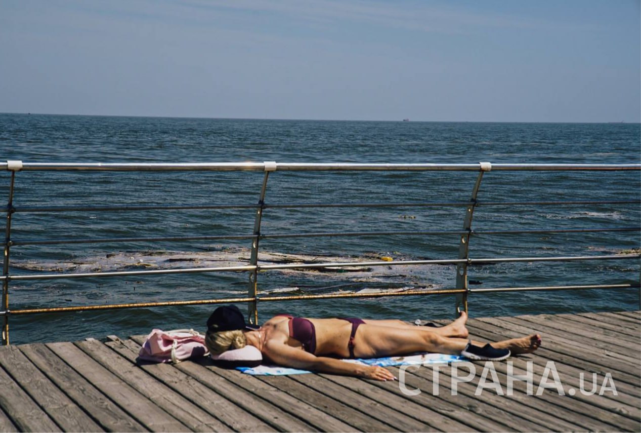 Отдыхающие в Одессе
