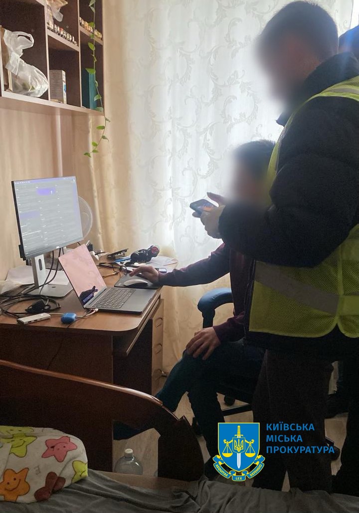 Фото следственных действий. Источник - facebook.com/kyiv.gp.gov.ua 