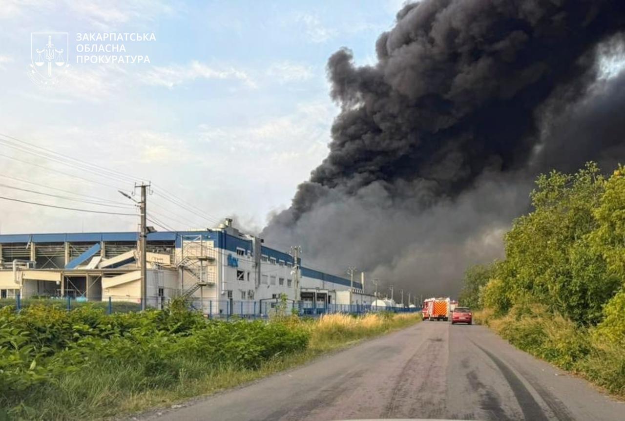 Фото последствий ракетного удара (4). Источник - прокуратура